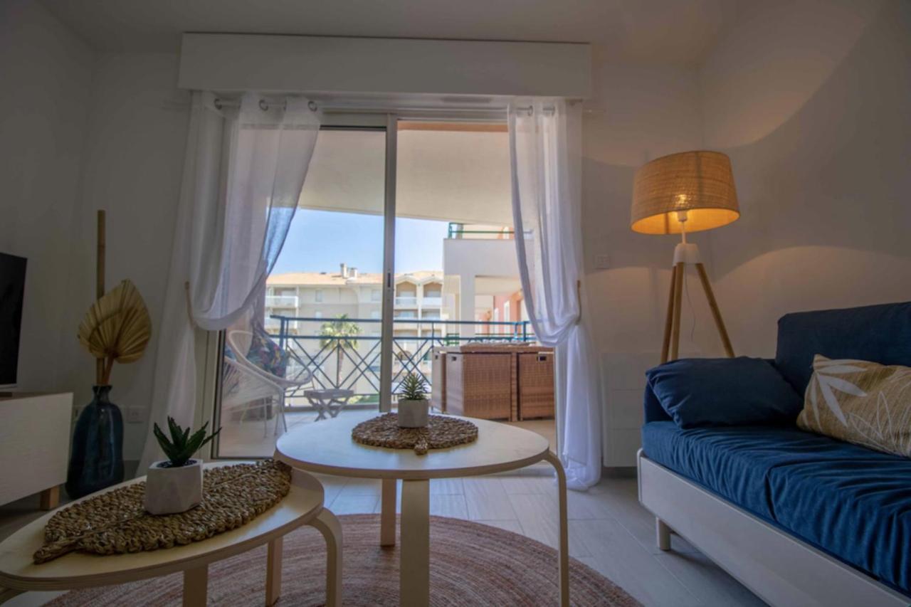Bright Apt Of 32 M Renovated Near Town เฟรฌูส ภายนอก รูปภาพ